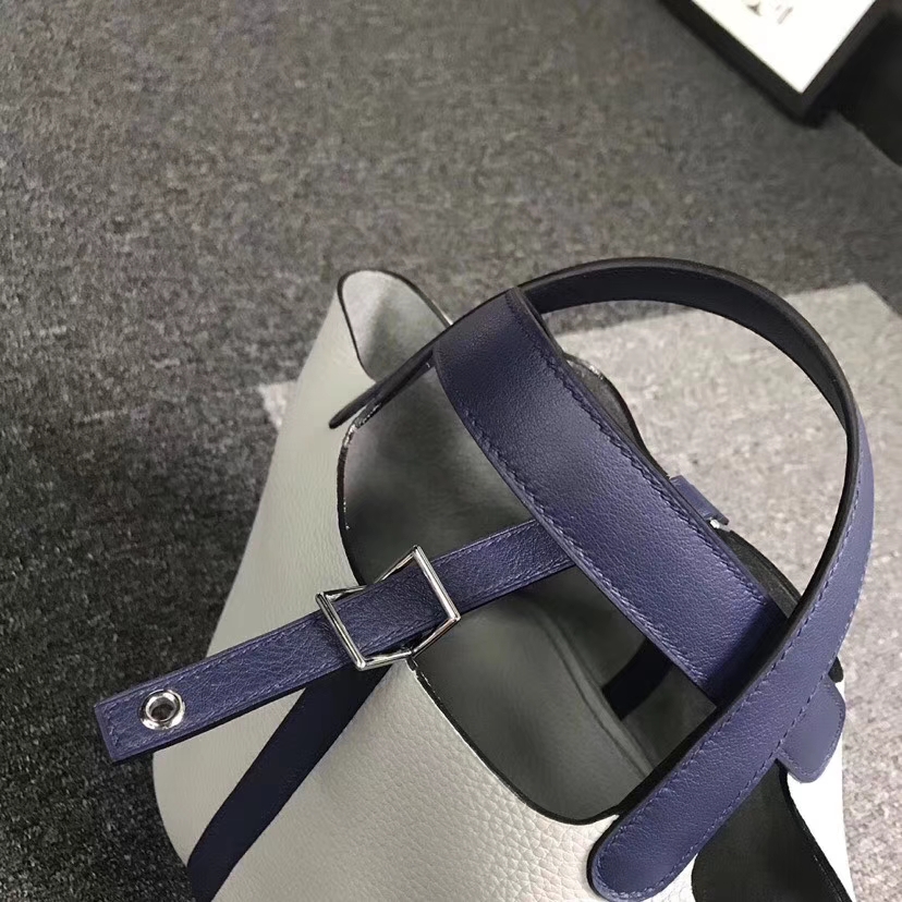 Hermès（爱马仕）冰川蓝TC 皮拼宝蓝Swift 皮 Picotin  Lock 18 22 CM 银扣