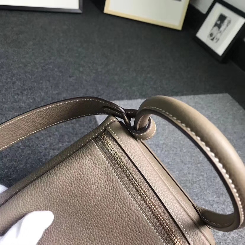 Hermès（爱马仕）CK18 大象灰 原厂御用顶级小牛皮 Lindy 30 金扣 现货