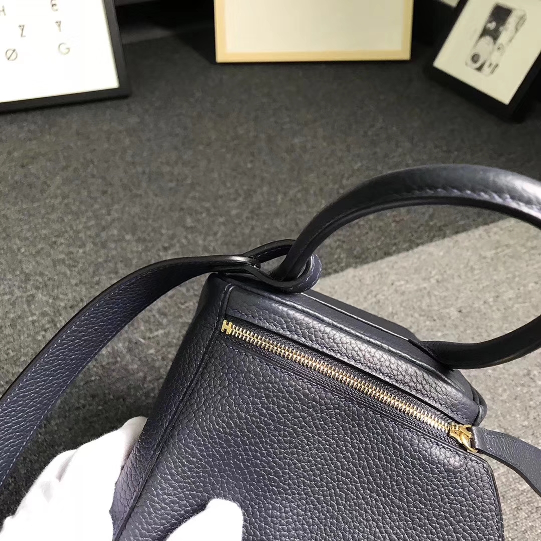 Hermès（爱马仕）午夜蓝 原厂御用顶级TC 皮 Lindy 26 金扣