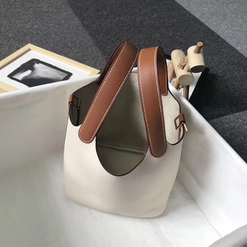 Hermès（爱马仕）奶昔白拼金棕色 原厂御用顶级TC皮 Picotin  Lock 18 CM 银扣