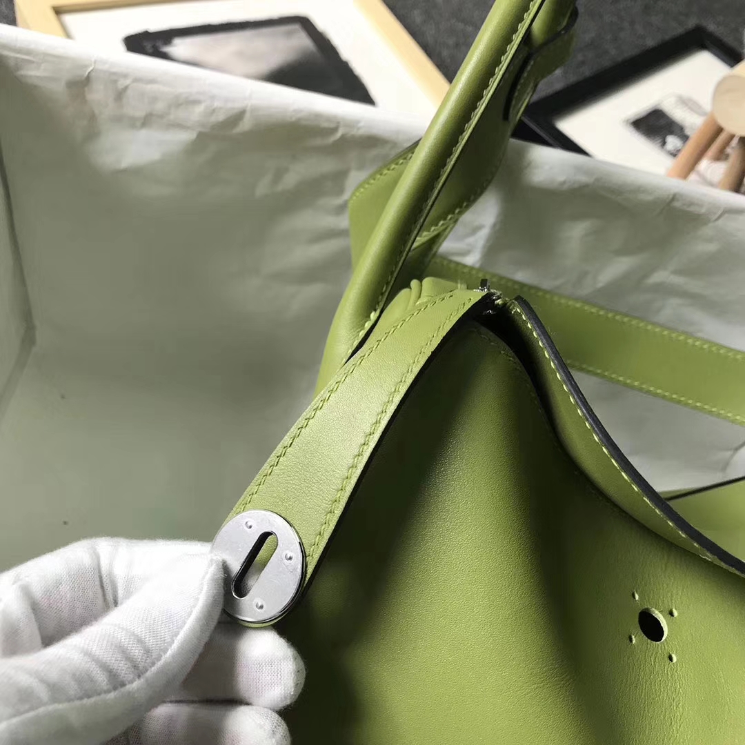 Hermès（爱马仕）6R奇异果绿 原厂御用顶级Swift 皮 Lindy 26 银扣