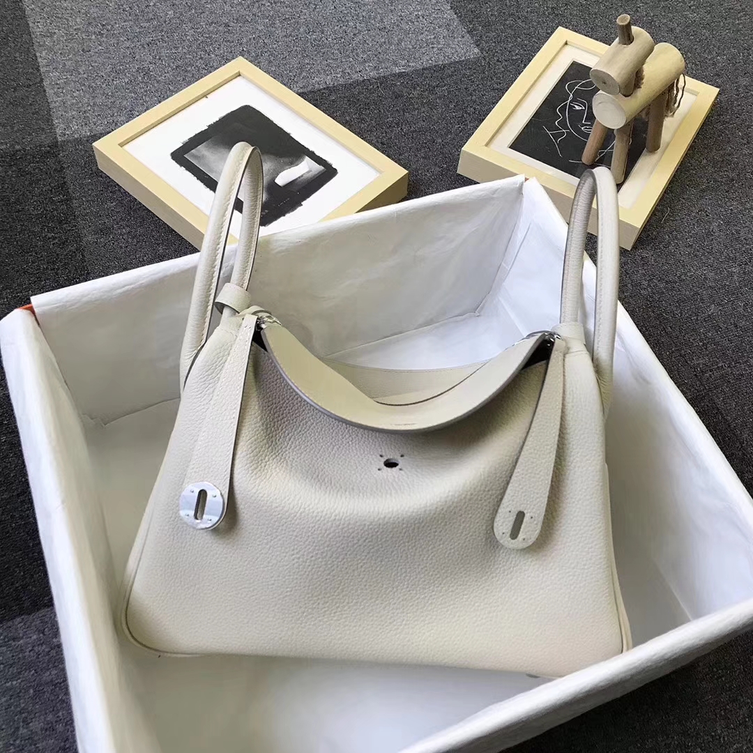 Hermès（爱马仕）奶昔白 原厂御用顶级小牛皮 Lindy 30 银扣