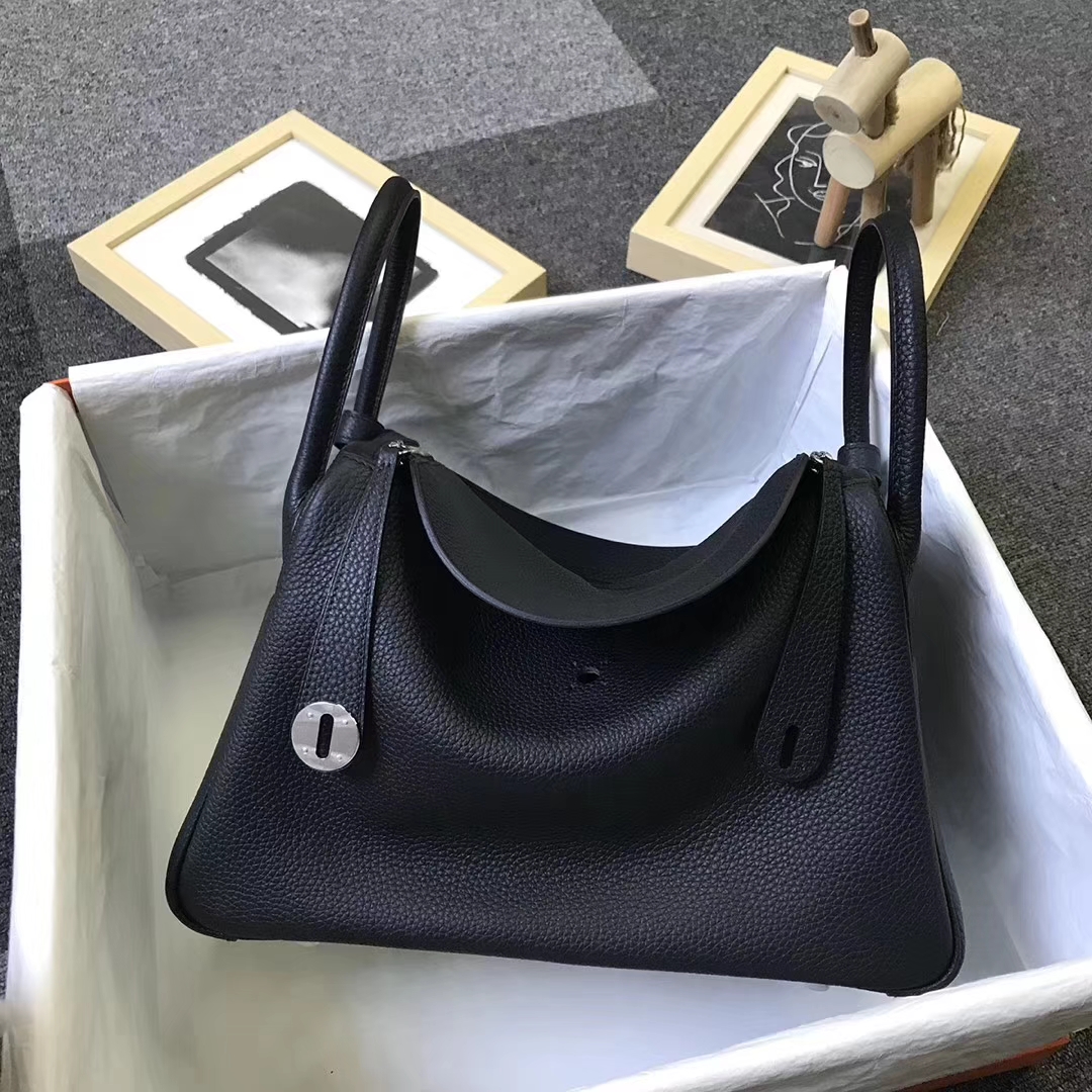 Hermès（爱马仕）黑色 原厂御用顶级小牛皮 Lindy 30 金扣 银扣 现货