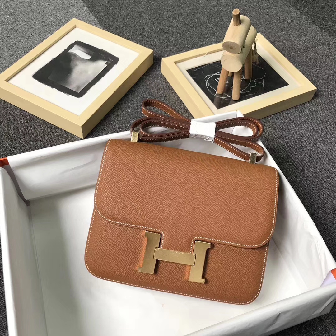 Hermès（爱马仕）金棕色 原厂御用顶级Epsom 皮 Constance 24 金扣 现货