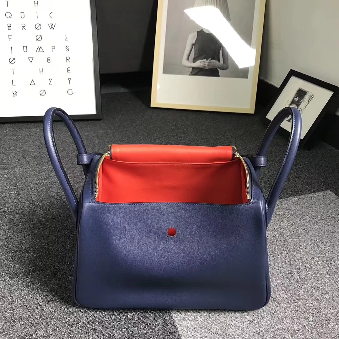 Hermès（爱马仕）宝石蓝拼罂粟橘色 原厂御用顶级Swift 皮 Lindy 30 金扣 现货