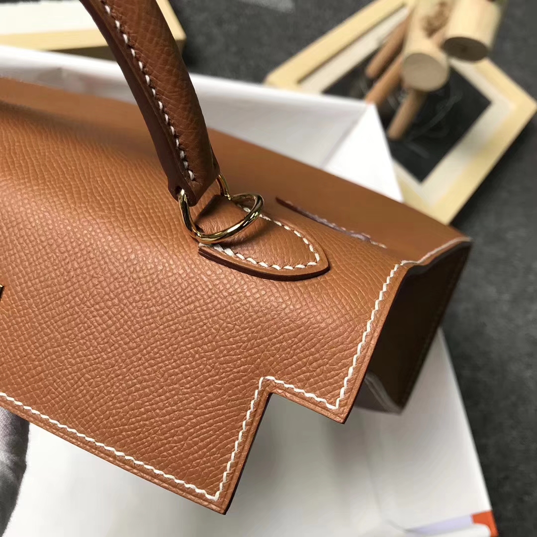 Hermès（爱马仕）金棕色 原厂御用顶级Epsom 皮 Kelly 25 外缝 金扣 现货