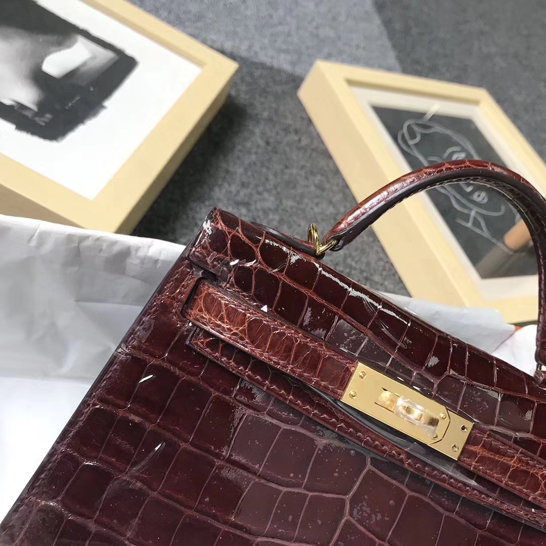 Hermès（爱马仕）棕红色 亮面鳄鱼皮 Mini Kelly 二代 金扣