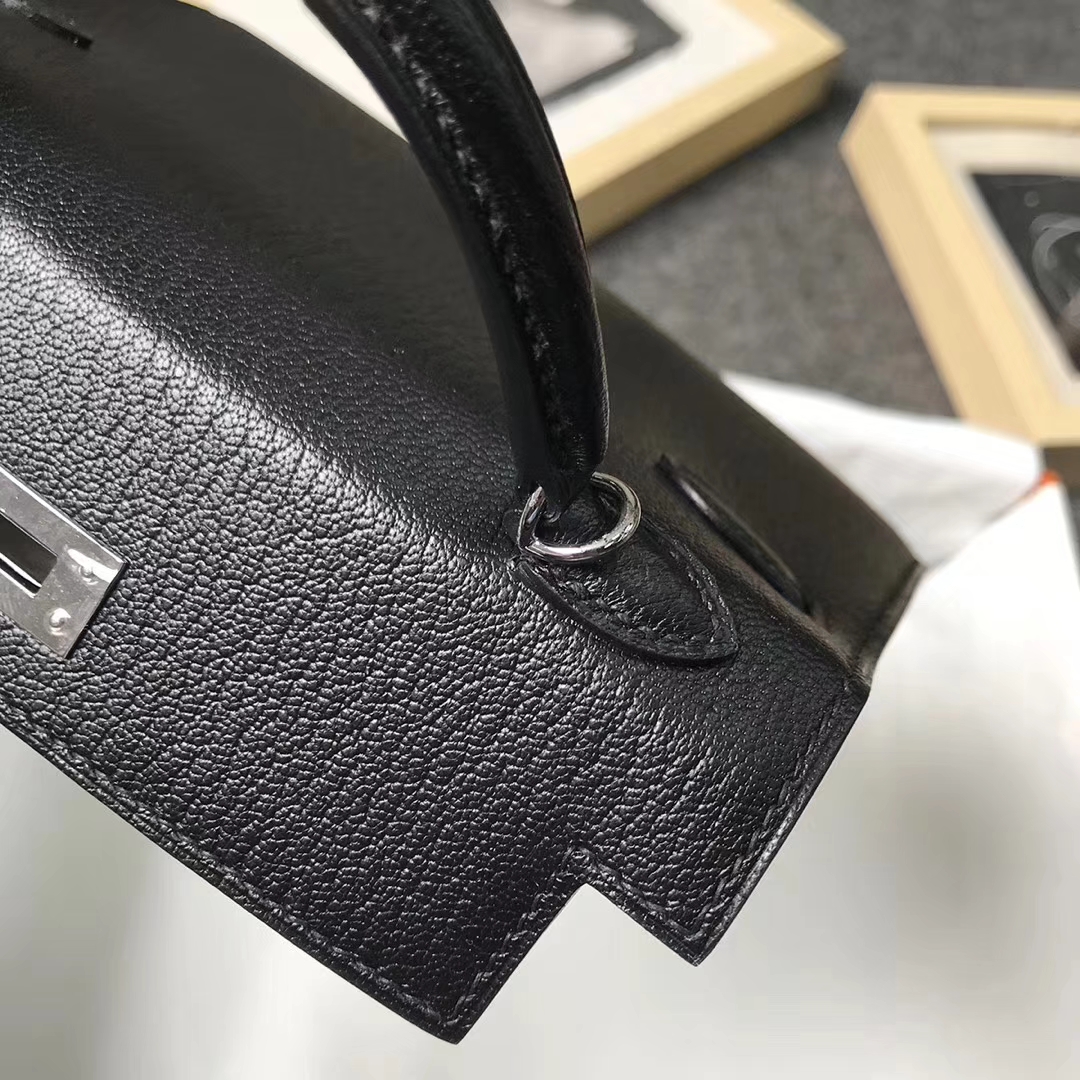 Hermès（爱马仕）黑色 原厂御用顶级山羊皮 Mini Kelly 二代 金扣 现货 银扣