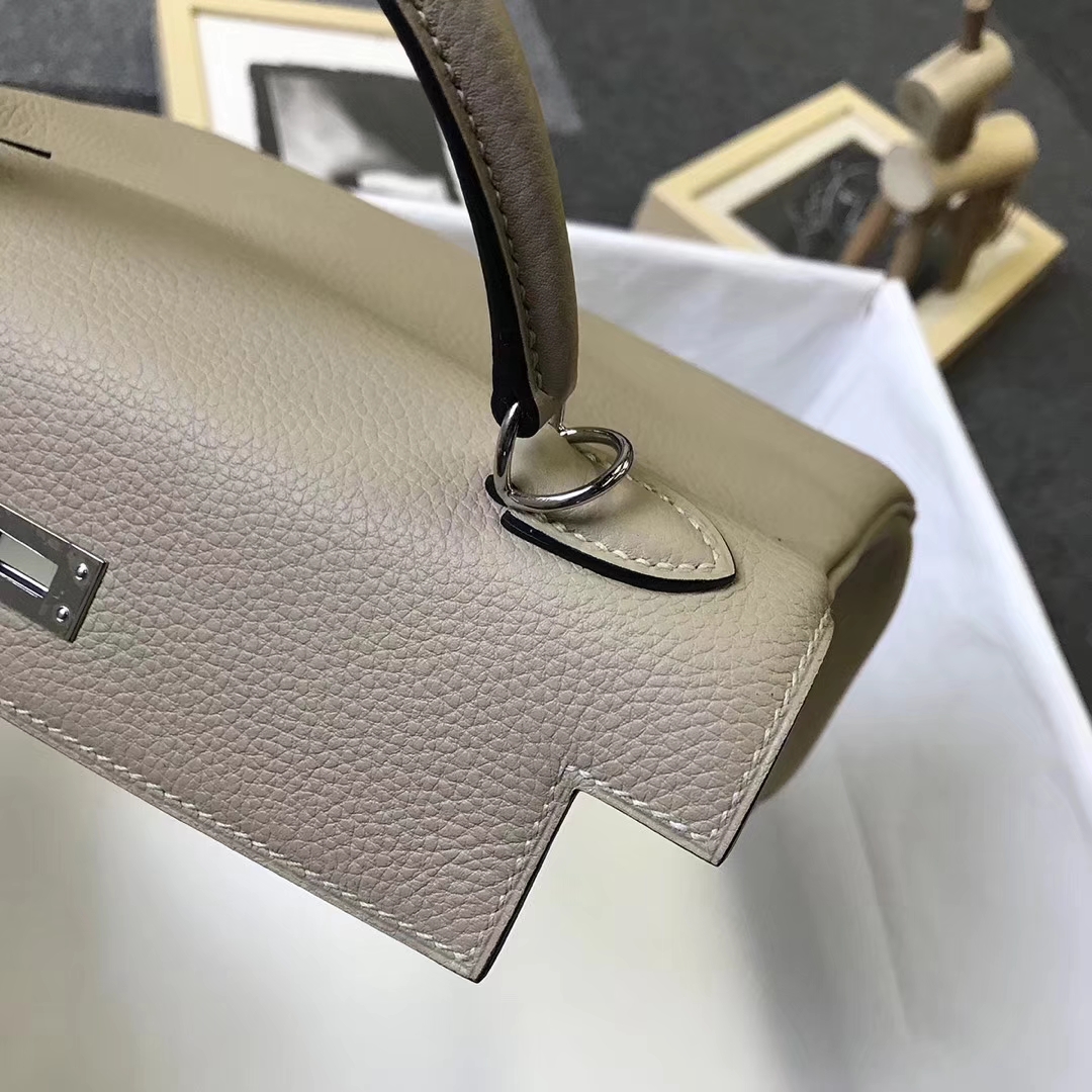Hermès（爱马仕）S2 风衣灰 原厂御用顶级小牛皮 Kelly 25 银扣 现货