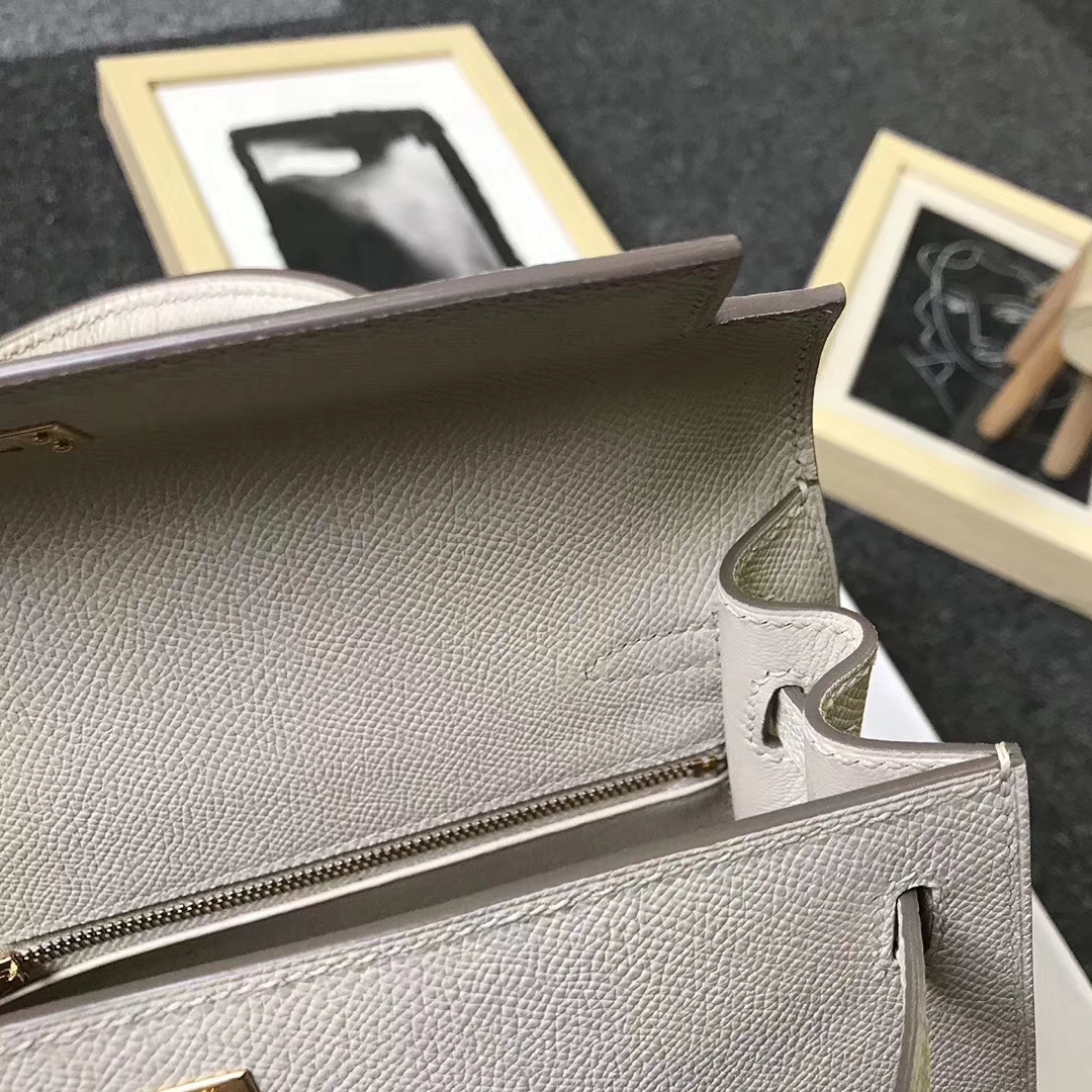 Hermès（爱马仕）奶昔白 原厂御用顶级Epsom 皮 Kelly 25 外缝 金扣 现货