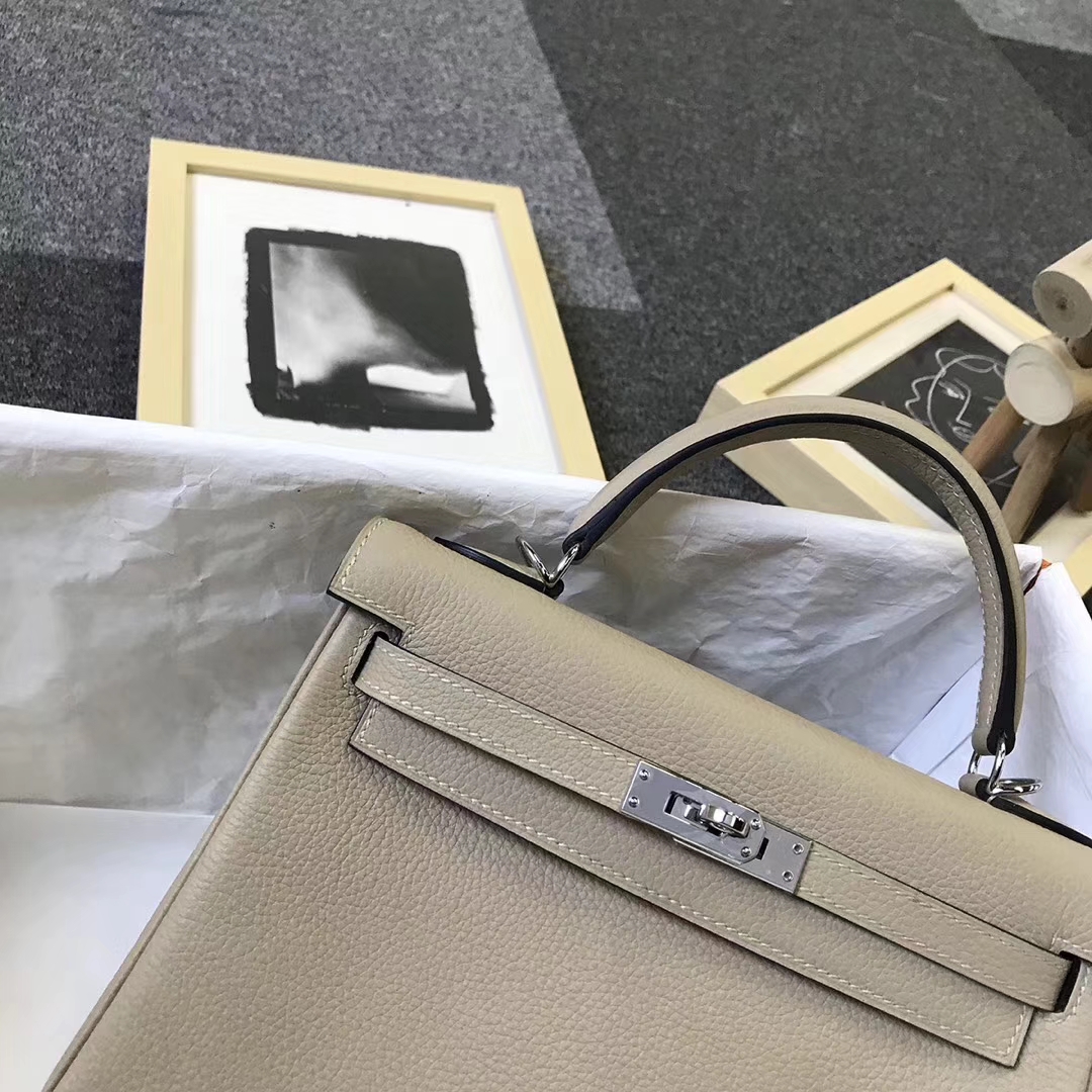 Hermès（爱马仕）S2 风衣灰 原厂御用顶级小牛皮 Kelly 25 银扣 现货