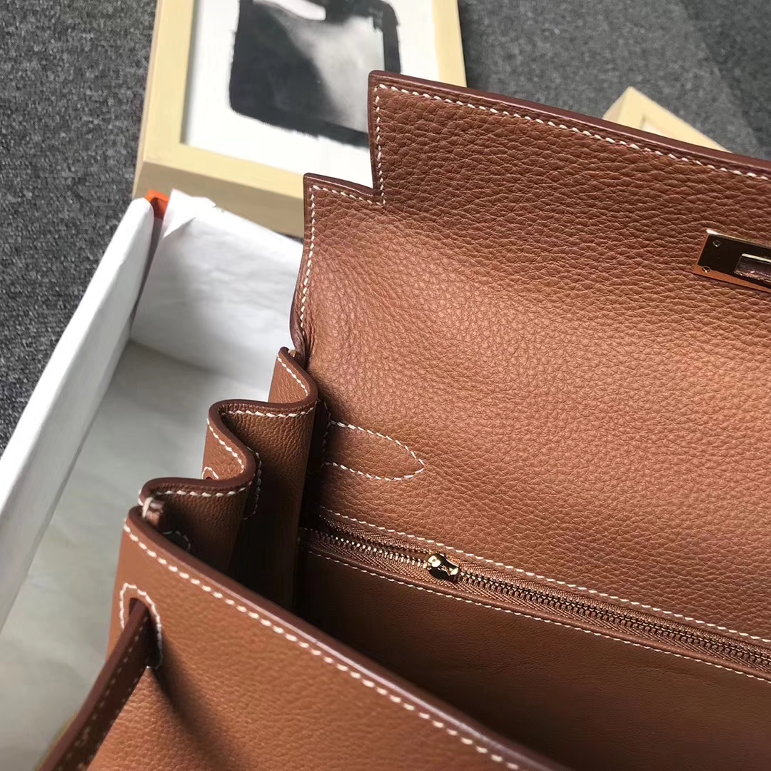 Hermès（爱马仕）C37浅咖啡 原厂御用顶级小牛皮 Kelly 28 金扣 现货