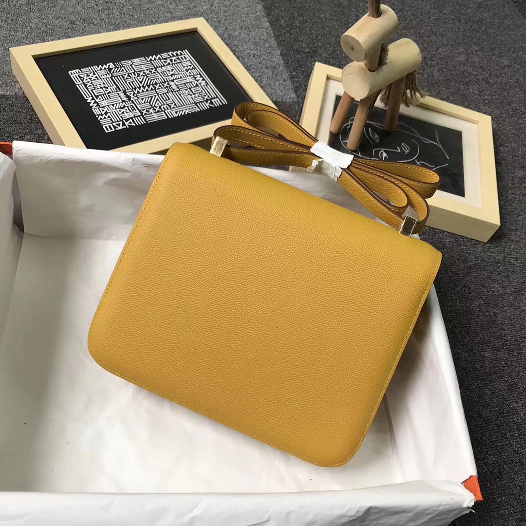 Hermès（爱马仕）9D琥珀黄 原厂御用顶级Epsom 皮 Constance 24 金扣 现货