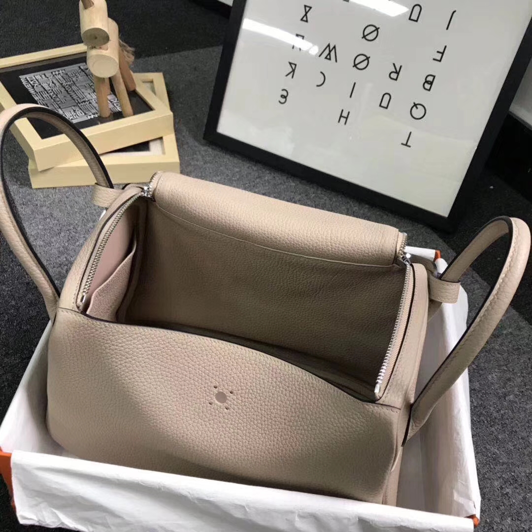 Hermès（爱马仕）S2 风衣灰 原厂御用顶级TC 皮 Lindy 30 银扣