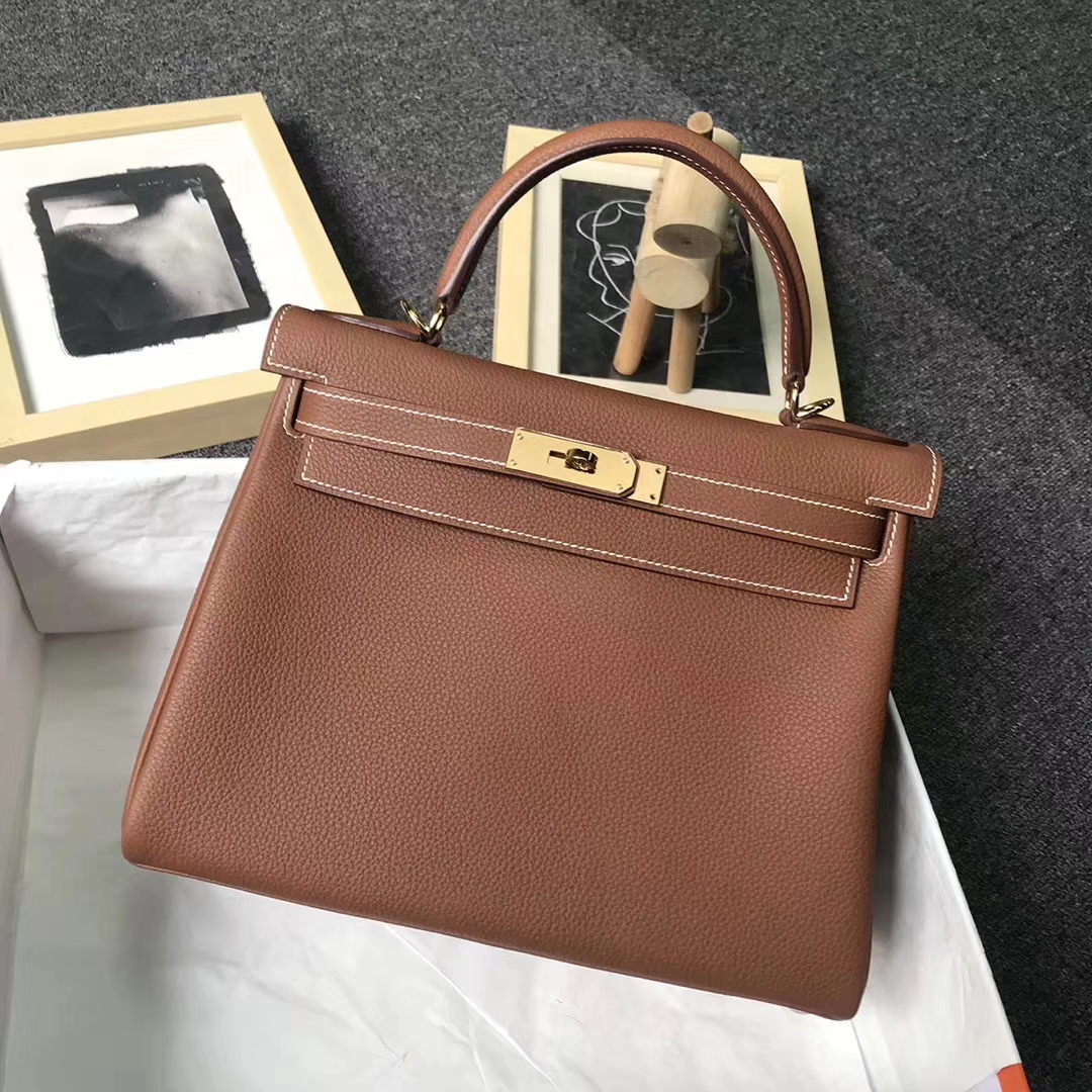 Hermès（爱马仕）C37浅咖啡 原厂御用顶级小牛皮 Kelly 28 金扣 现货
