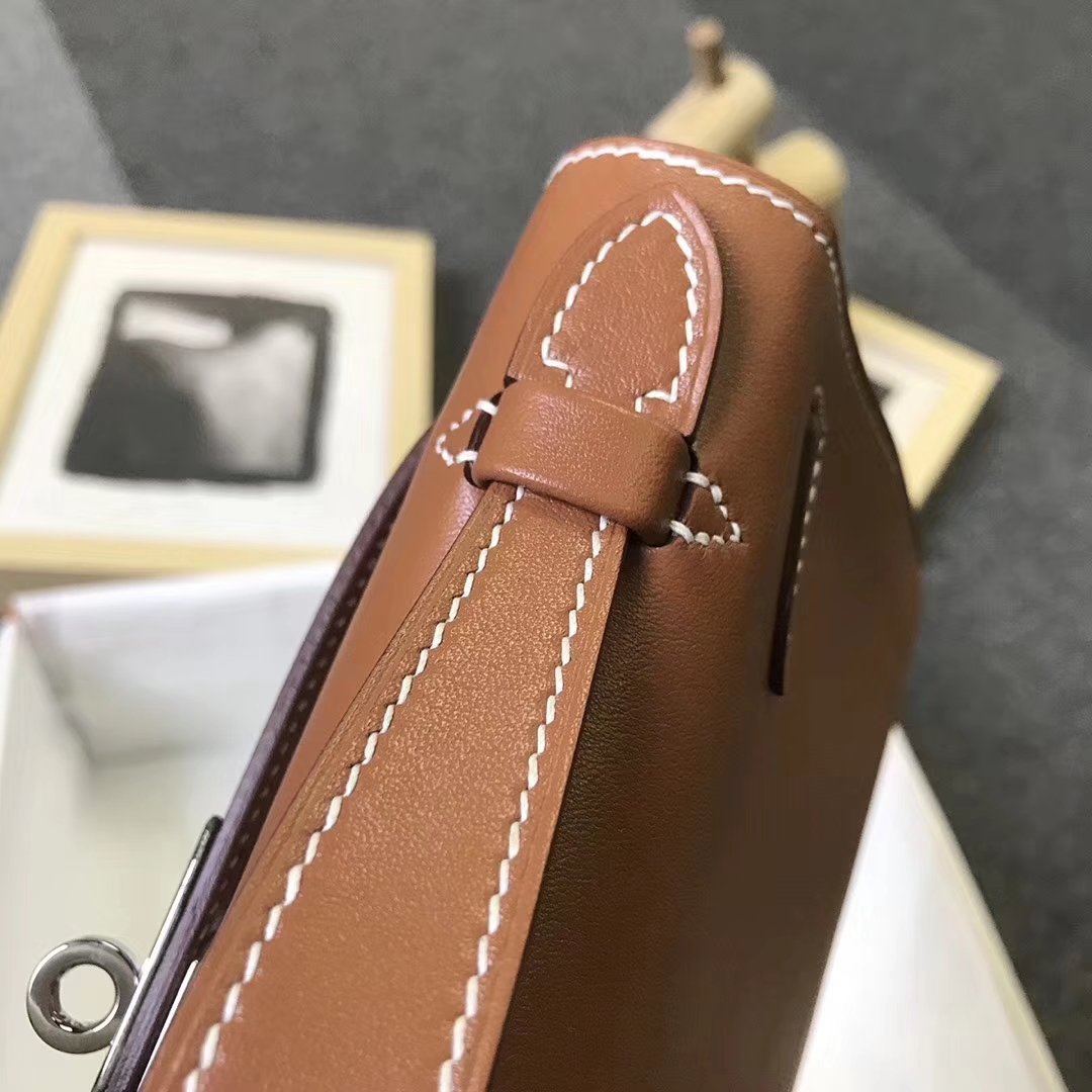 Hermès（爱马仕）金棕色 原厂御用顶级Swift 皮 Mini Kelly 银扣