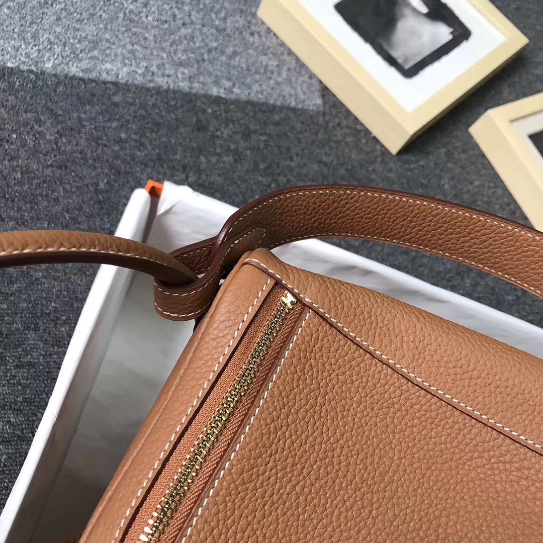 Hermès（爱马仕）金棕色 原厂御用顶级TC 皮 Lindy 30 金扣 银扣 现货