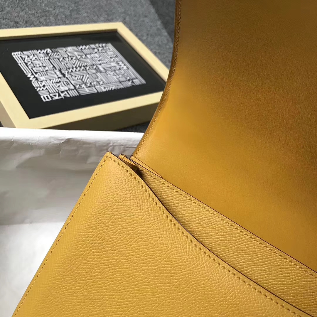 Hermès（爱马仕）9D琥珀黄 原厂御用顶级Epsom 皮 Constance 24 金扣 现货