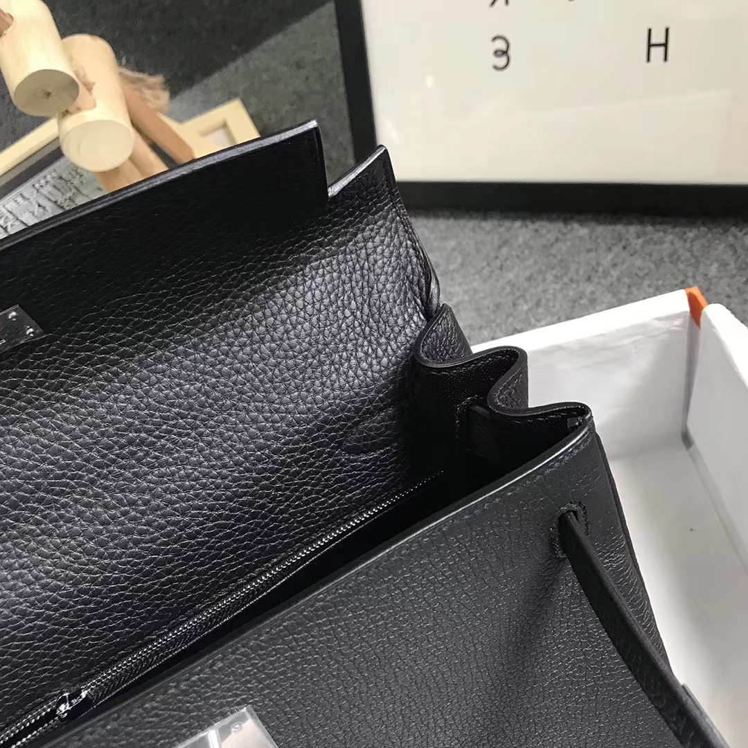 Hermès（爱马仕）CK89 黑色 原厂御用顶级小牛皮 Kelly 28 银扣 现货