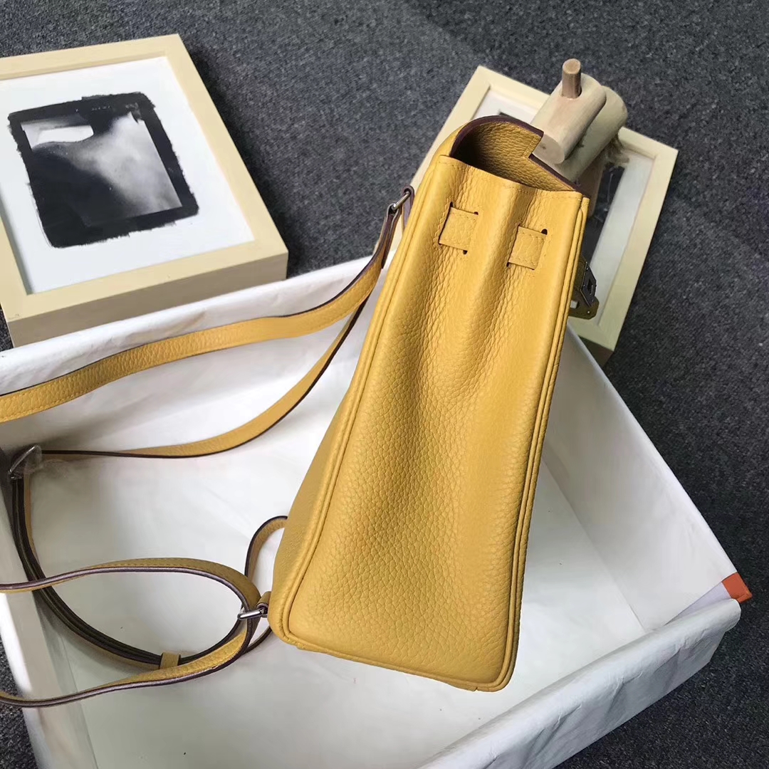 Hermès（爱马仕）Kelly ado PM 琥珀黄 现货