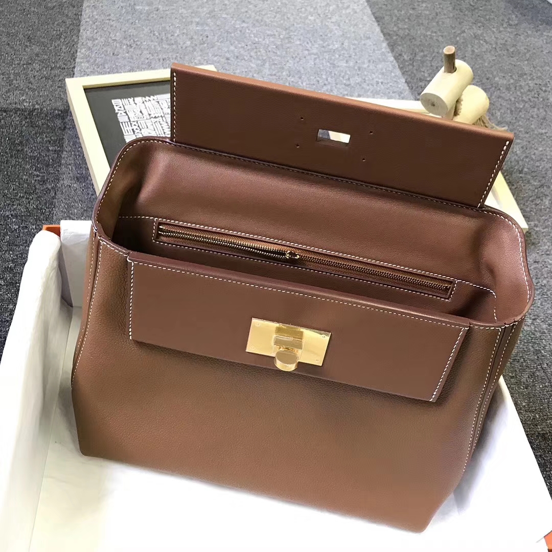 Hermès（爱马仕）C37浅咖啡 原厂御用顶级小牛皮 2424 金扣