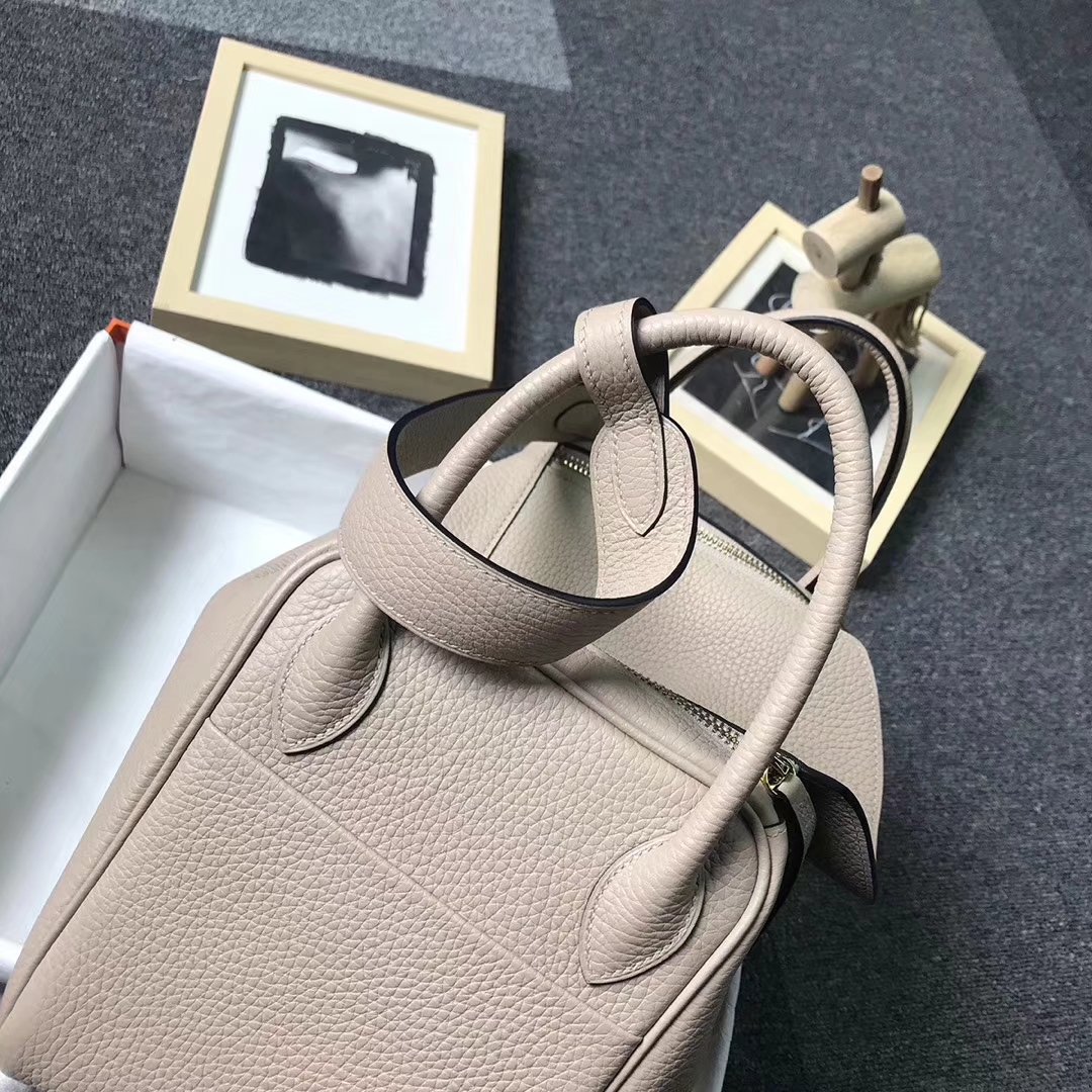 Hermès（爱马仕）S2 风衣灰 原厂御用顶级TC 皮 Lindy 30 金扣