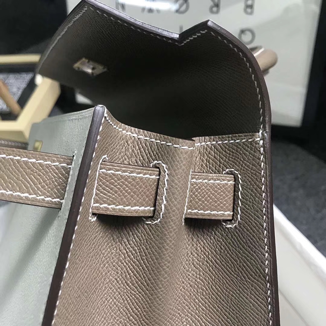 Hermès（爱马仕）奶昔白拼CK18大象灰 原厂御用顶级Epsom 皮 Kelly 28 外缝 金扣 现货