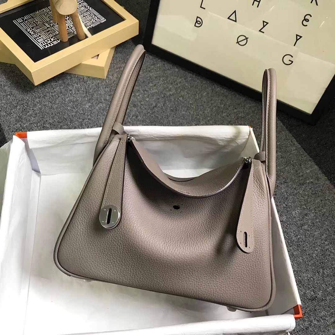 Hermès（爱马仕）沥青灰 原厂御用顶级小牛皮 Lindy 26 银扣
