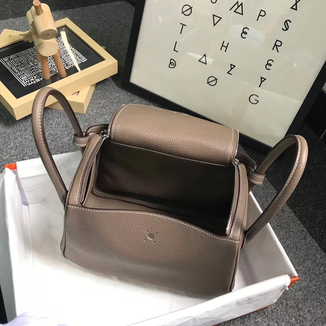 Hermès（爱马仕）CK18 大象灰 原厂御用顶级TC 皮 Lindy 26 银扣 现货