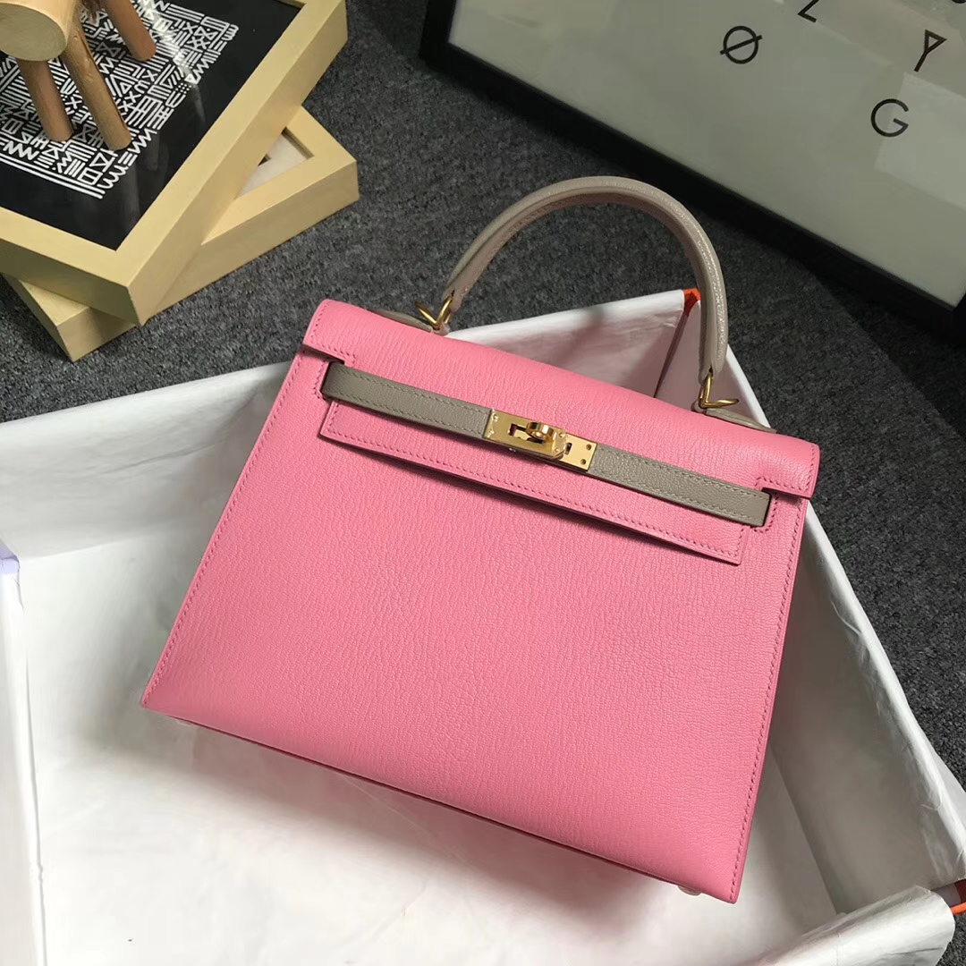 Hermès（爱马仕）1Q奶昔粉拼珍珠灰 原厂御用顶级山羊皮 Kelly 25 外缝 金扣