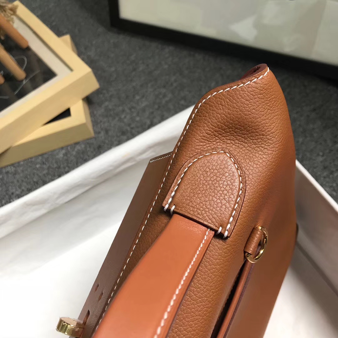 Hermès（爱马仕）金棕色 原厂御用顶级小牛皮拼Swift 皮 2424 金扣