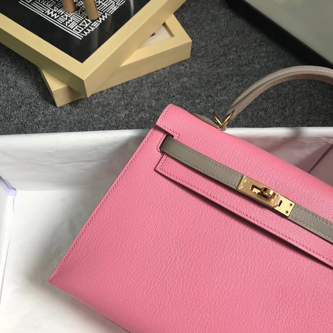 Hermès（爱马仕）1Q奶昔粉拼珍珠灰 原厂御用顶级山羊皮 Kelly 25 外缝 金扣