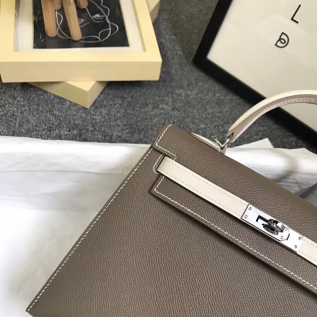 Hermès（爱马仕）CK18大象灰拼奶昔白 原厂御用顶级Epsom 皮 Kelly 25 外缝 银扣