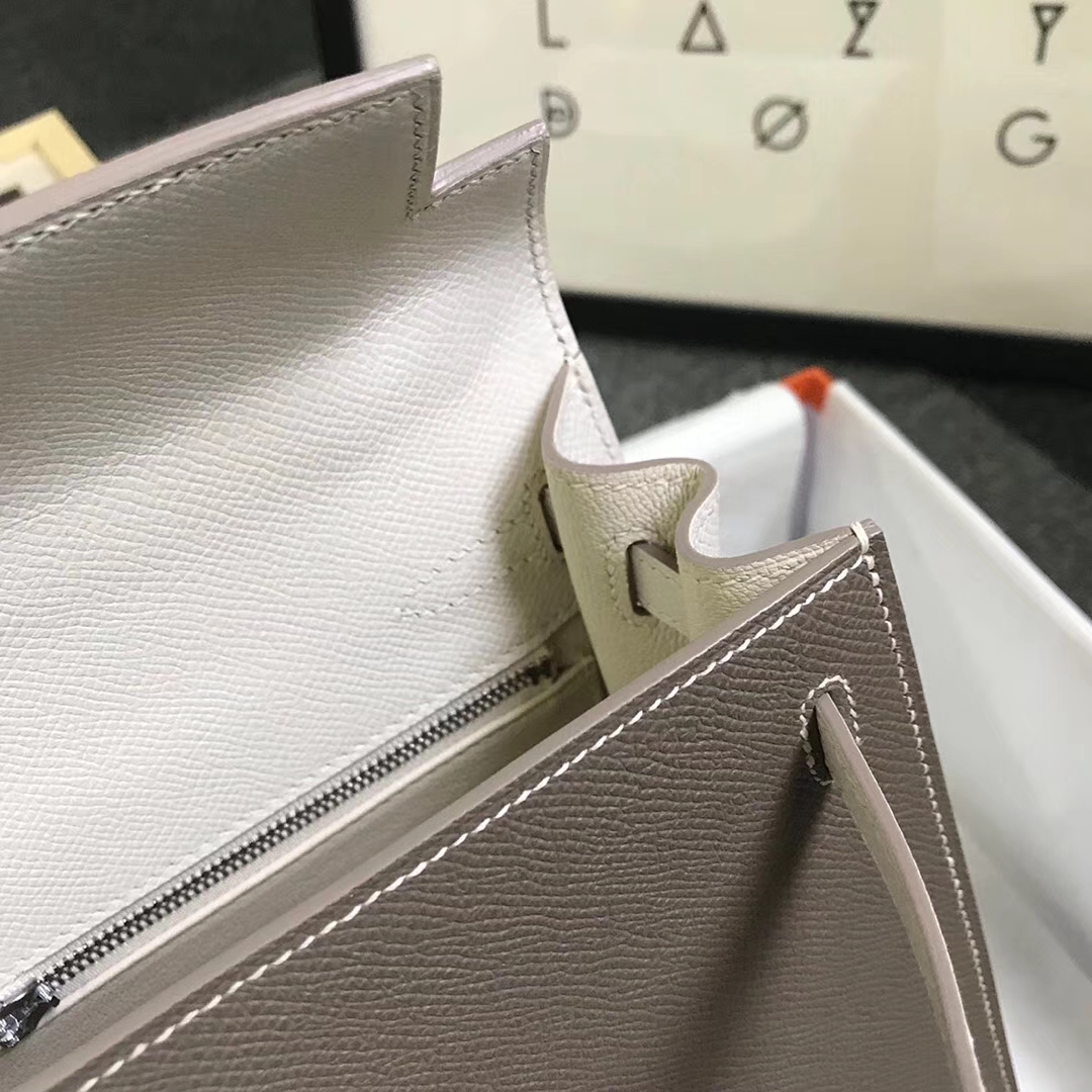 Hermès（爱马仕）CK18大象灰拼奶昔白 原厂御用顶级Epsom 皮 Kelly 25 外缝 银扣