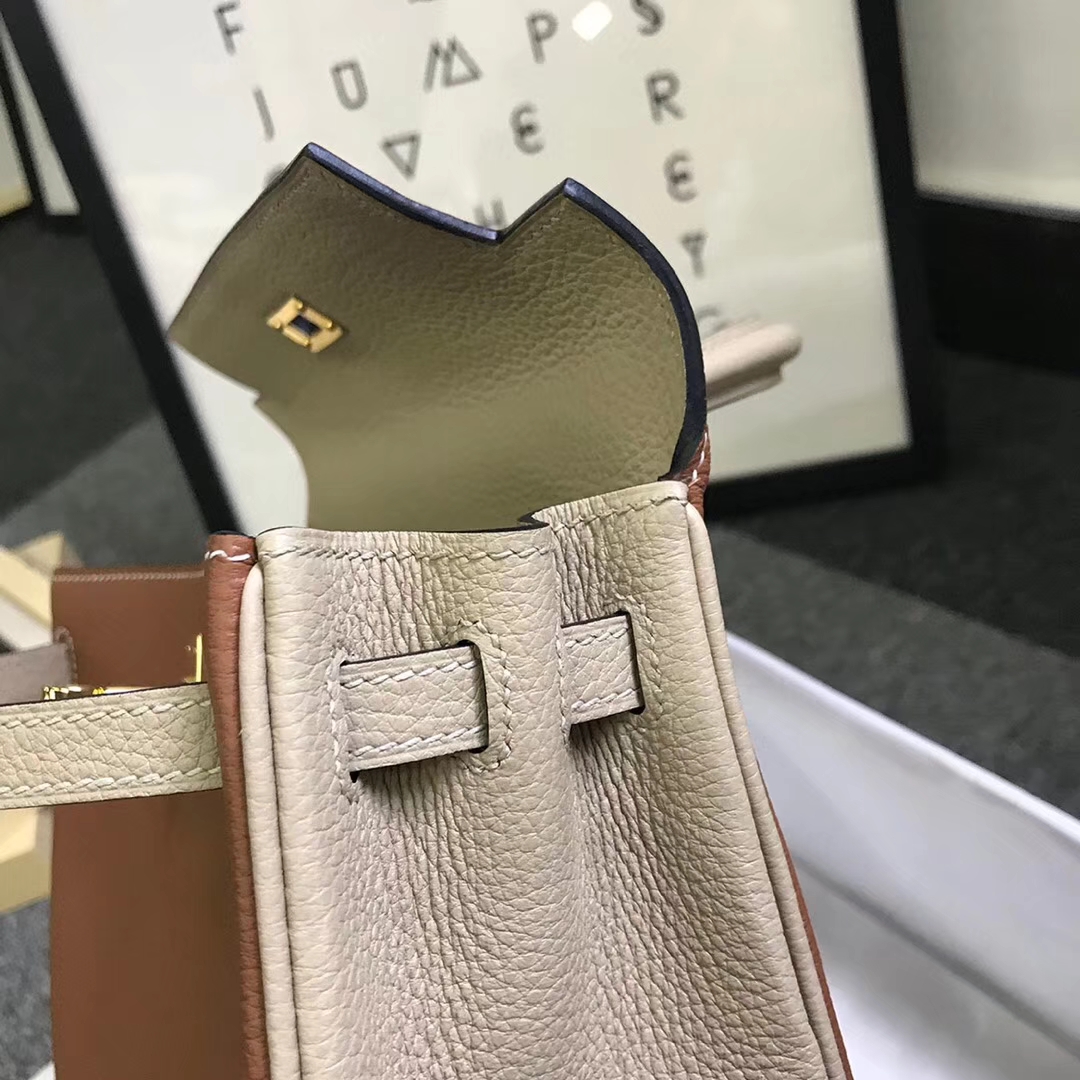 Hermès（爱马仕）金棕色拼风衣灰 原厂御用顶级小牛皮 Kelly 25 金扣