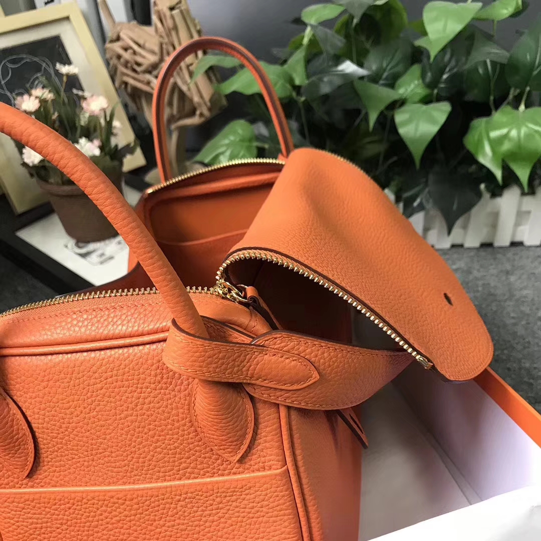 Hermès（爱马仕）橙色 原厂御用顶级TC 皮 Lindy 30 金扣