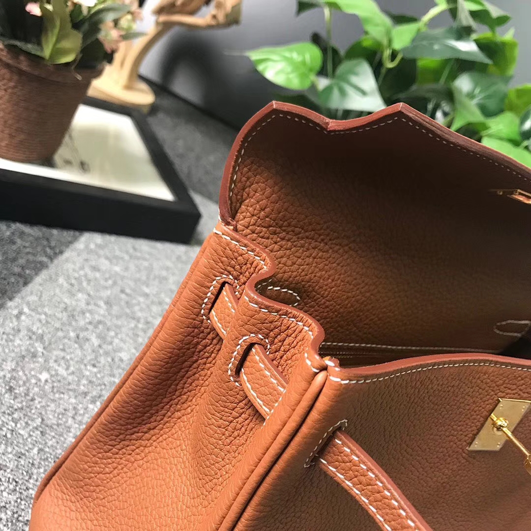 Hermès（爱马仕）金棕色 原厂御用顶级小牛皮 Kelly 25 金扣 现货