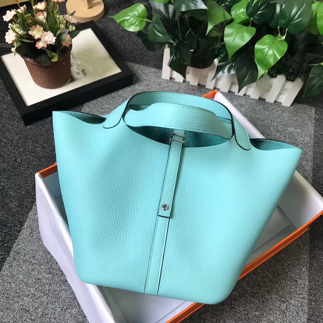 Hermès（爱马仕）3P马卡龙蓝 原厂御用顶级TC 皮 Picotin  Lock 银扣 22cm
