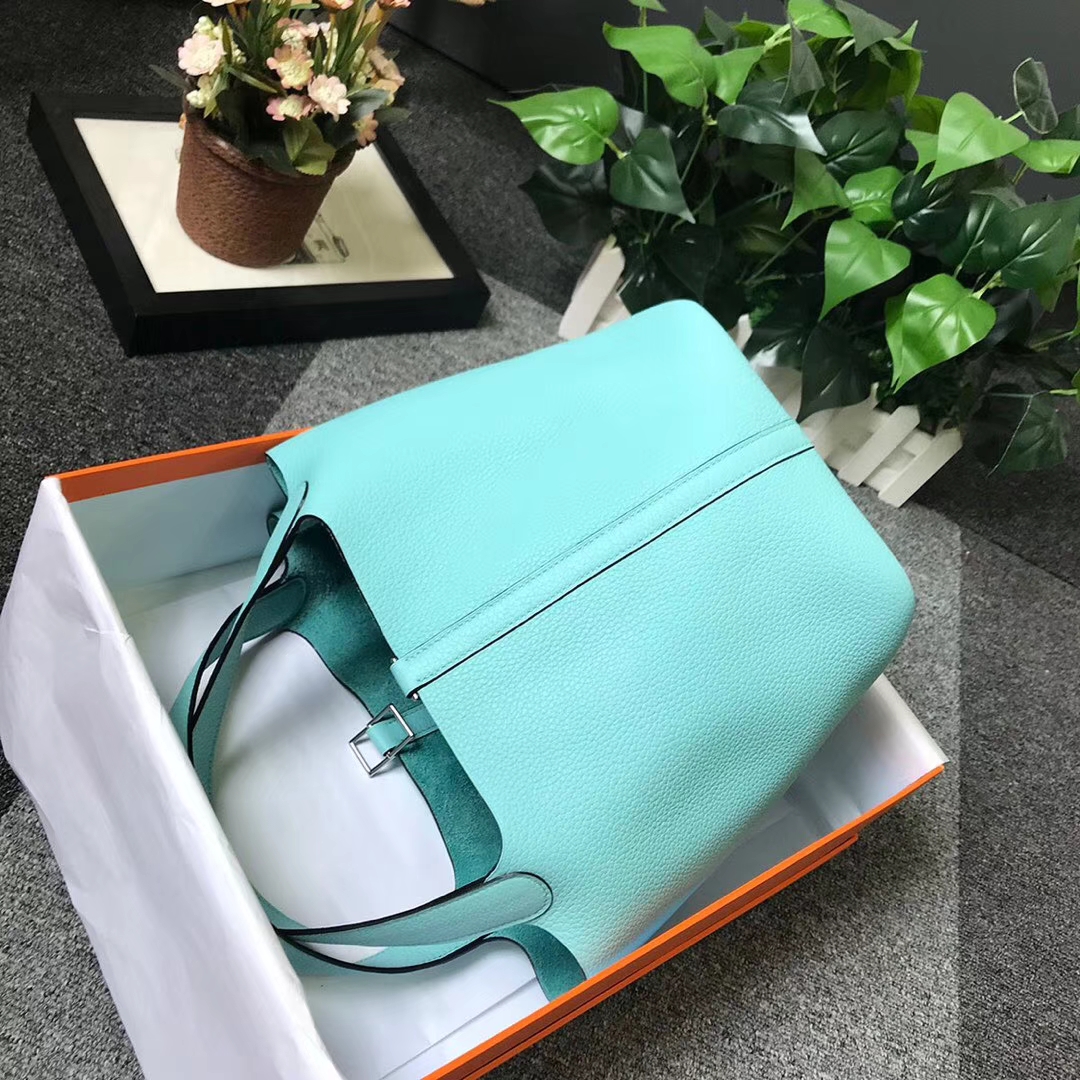 Hermès（爱马仕）3P马卡龙蓝 原厂御用顶级TC 皮 Picotin  Lock 银扣 22cm