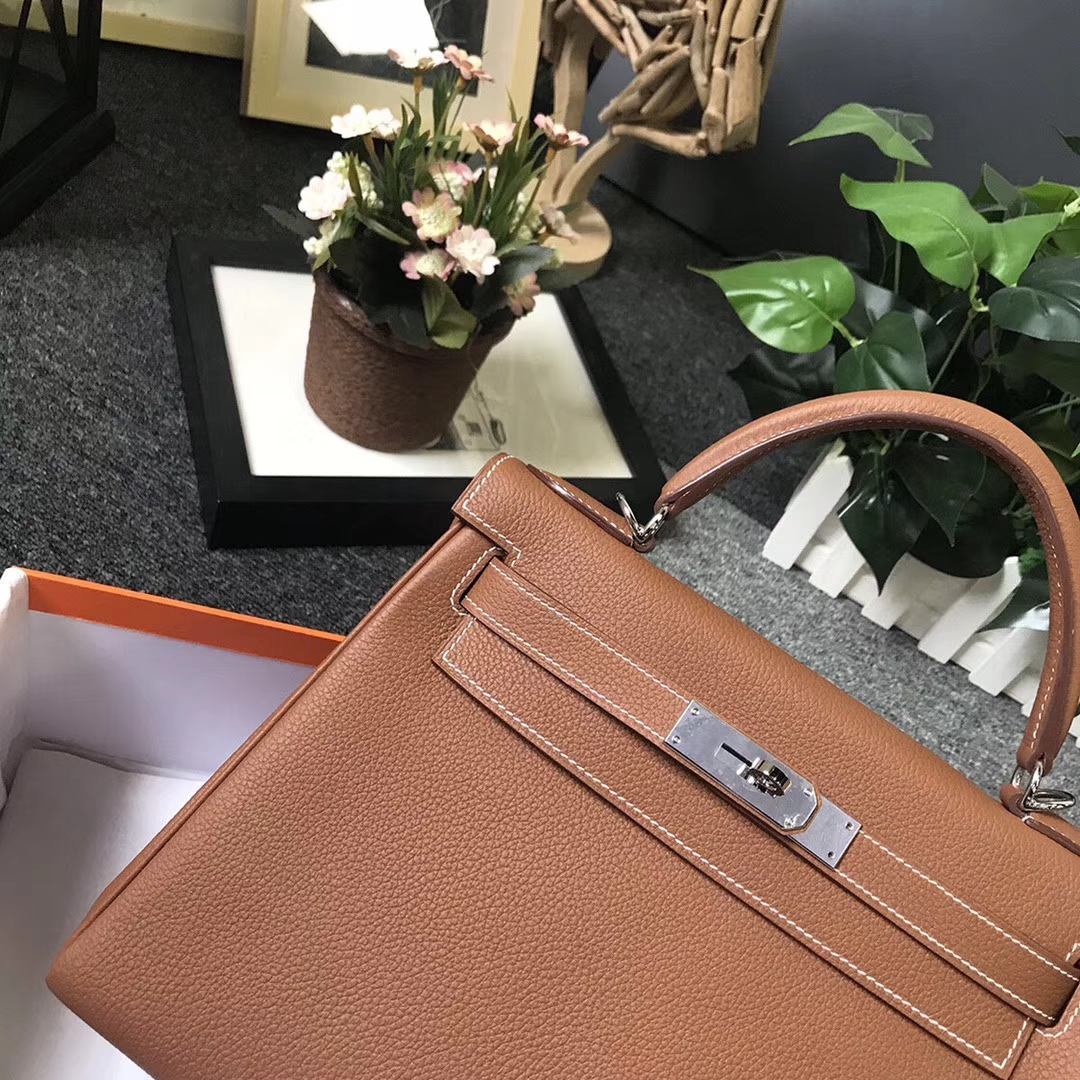 Hermès（爱马仕）C37 金棕色 原厂御用顶级小牛皮 Kelly 28 银扣 现货