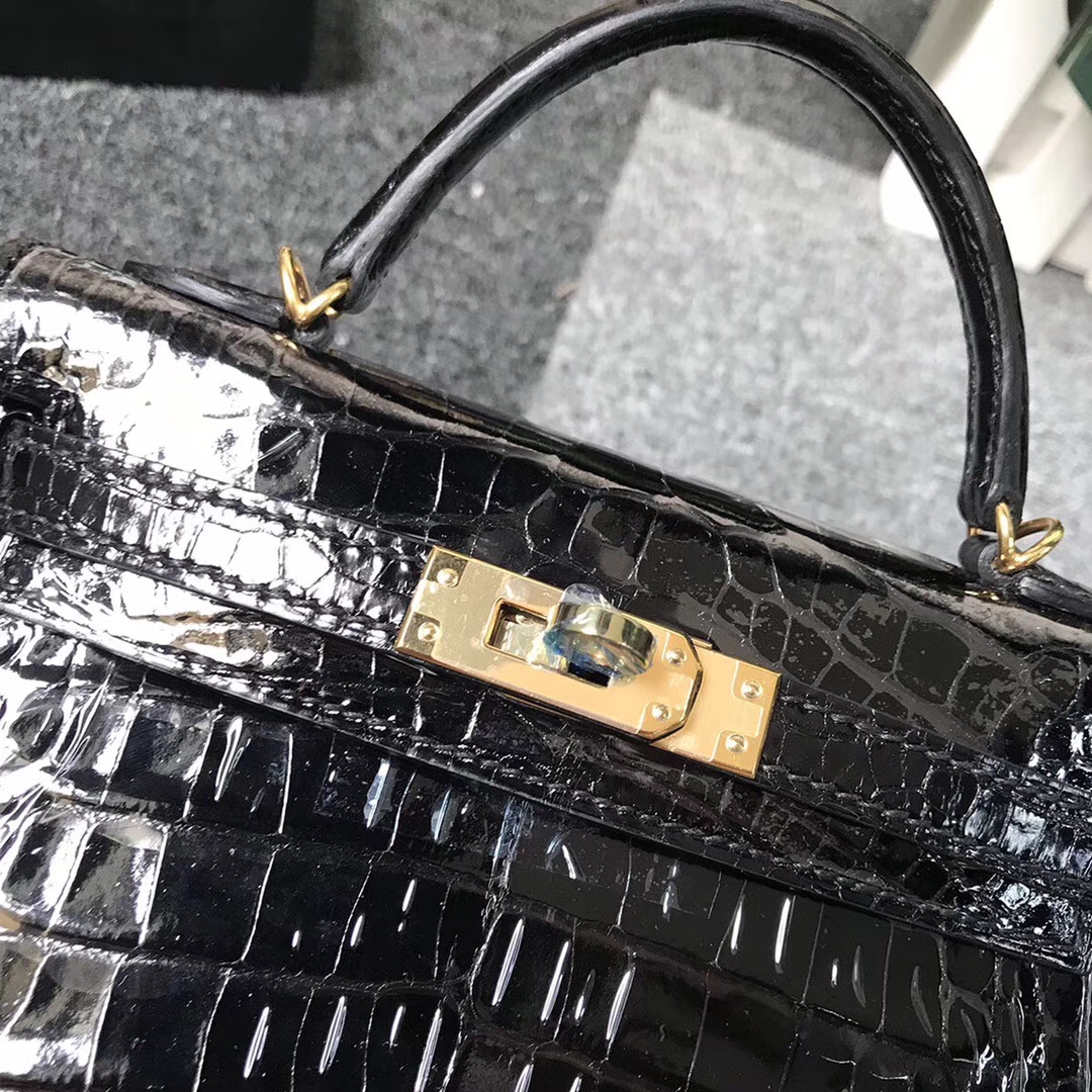 Hermès（爱马仕）黑色 原厂御用顶级鳄鱼皮 Mini Kelly 二代 金扣