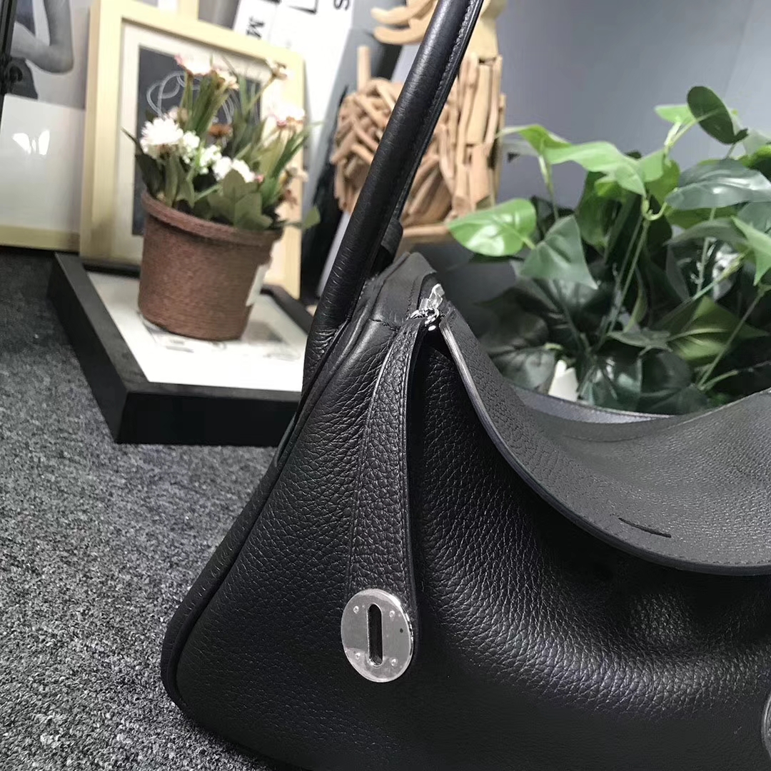 Hermès（爱马仕）CK89 黑色 原厂御用顶级小牛皮 Lindy 26 银扣 编织肩带