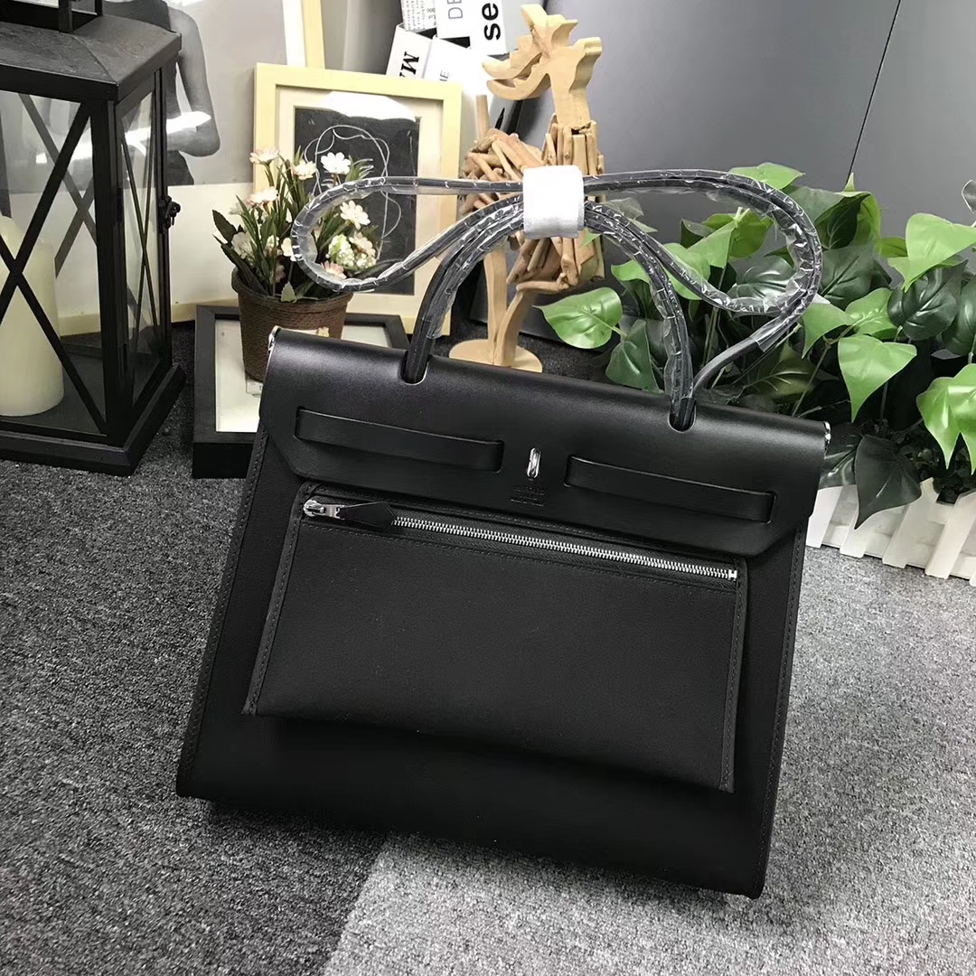 Hermès（爱马仕）黑色马鞍皮拼黑色帆布 Herbag 31 现货