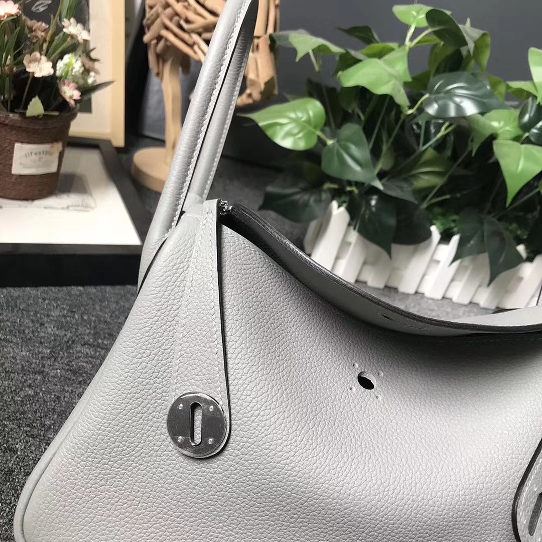 Hermès（爱马仕）4Z海鸥灰 原厂御用顶级小牛皮 Lindy 26 银扣