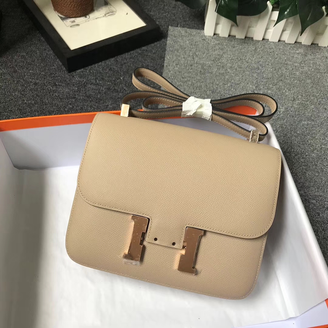 Hermès（爱马仕）S2风衣灰拼奶茶色 原厂御用顶级Epsom 皮 Constance 24 玫瑰金扣