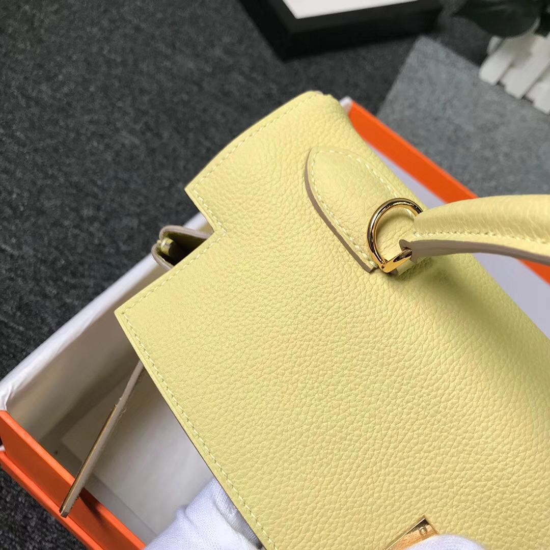 Hermès（爱马仕）1Z小鸡黄 原厂御用顶级小牛皮 Kelly 32 金扣