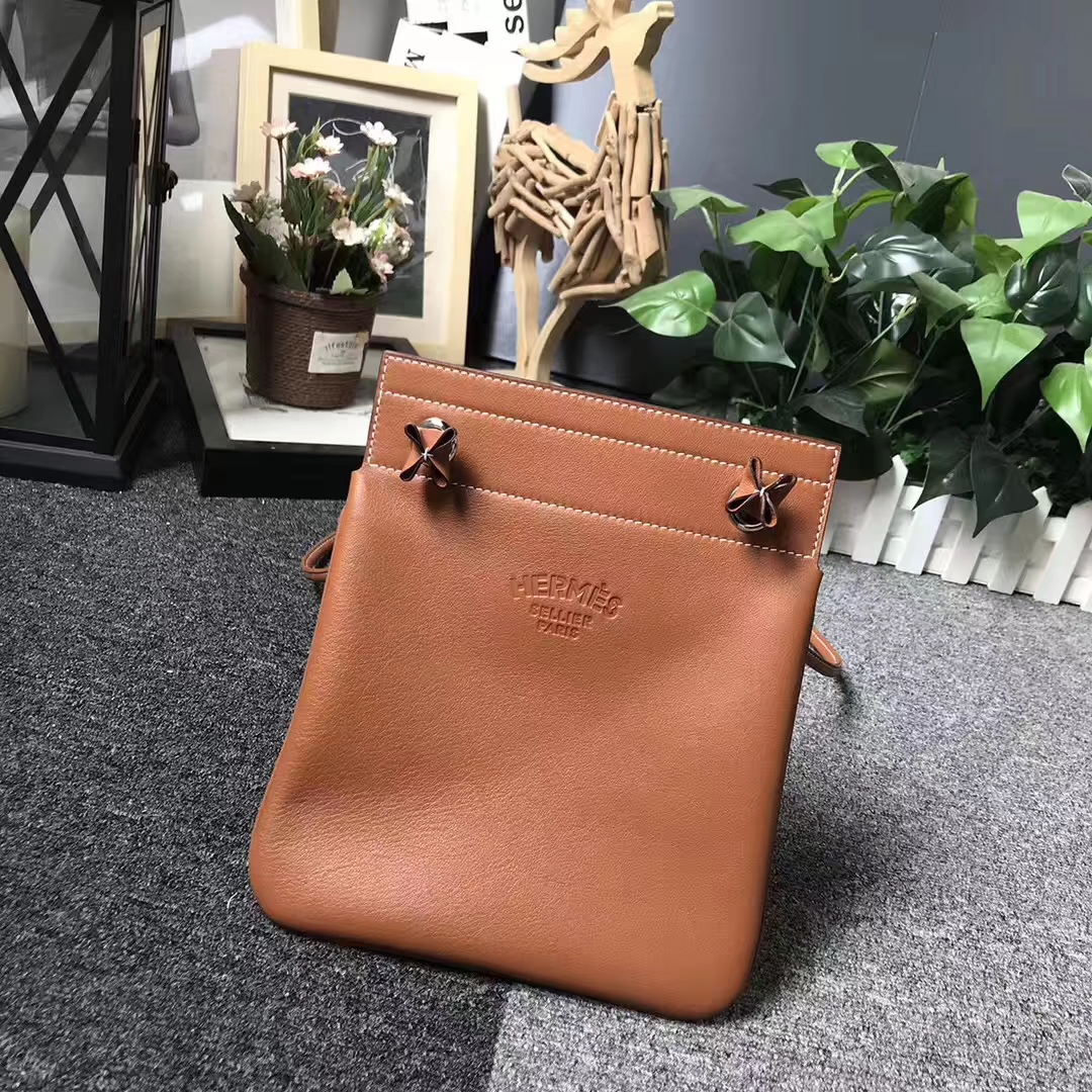 Hermès（爱马仕）C37浅咖啡 原厂御用顶级Swift 皮 艾琳包 21cm 现货