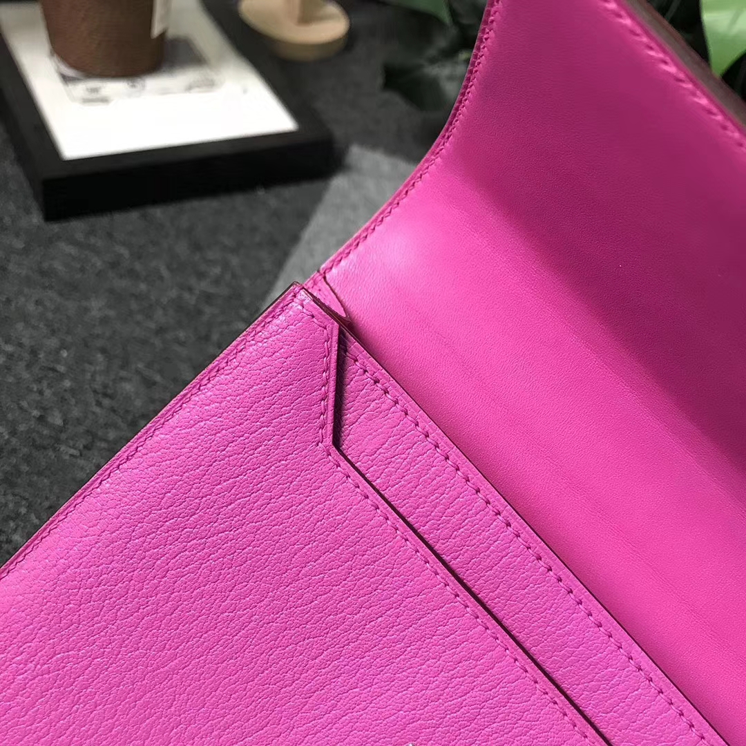 Hermès（爱马仕）9I 玉兰粉 原厂御用顶级山羊皮 Verrou 插销包