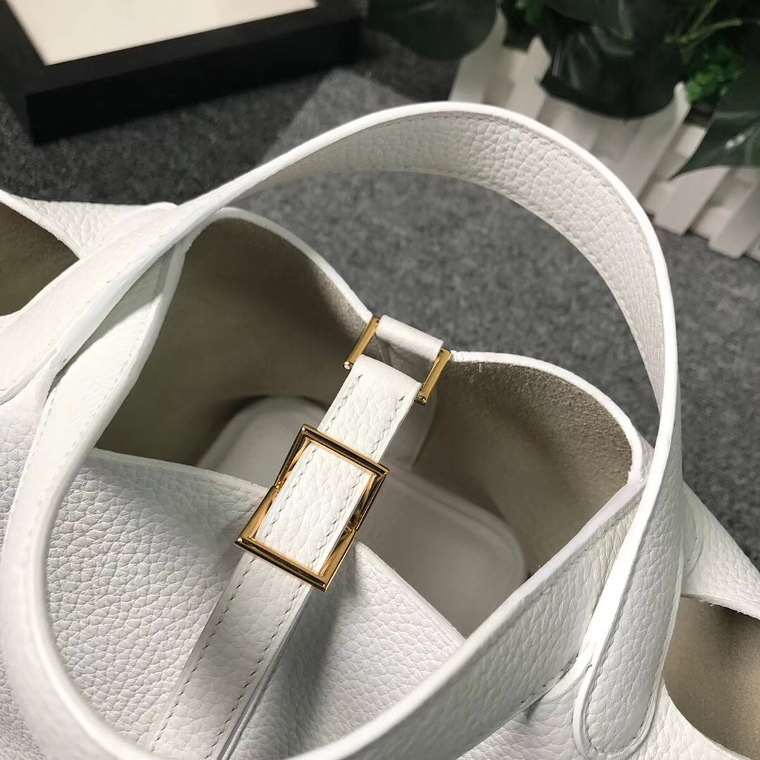 Hermès（爱马仕）纯白色 原厂御用顶级TC 皮 Picotin  Lock 18cm 金扣