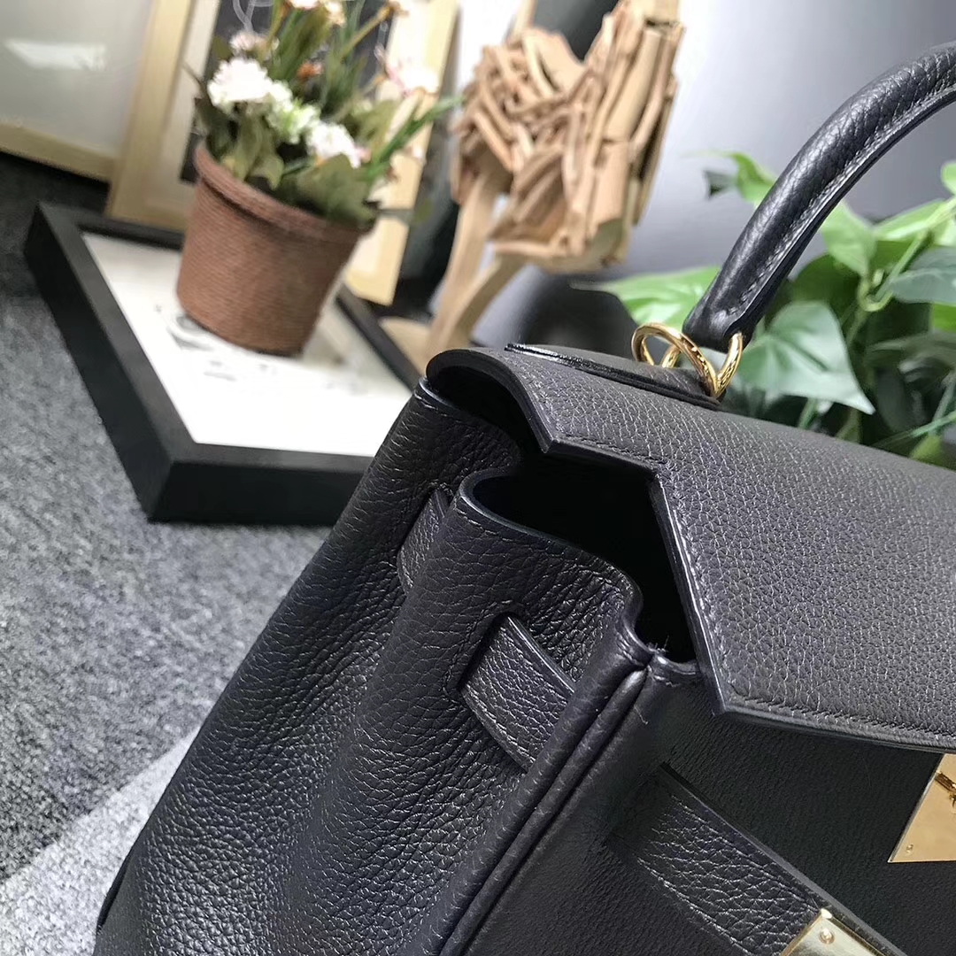 Hermès（爱马仕）Kelly 凯莉包 CK89 黑色 原厂御用顶级togo小牛皮 金扣 28cm 现货